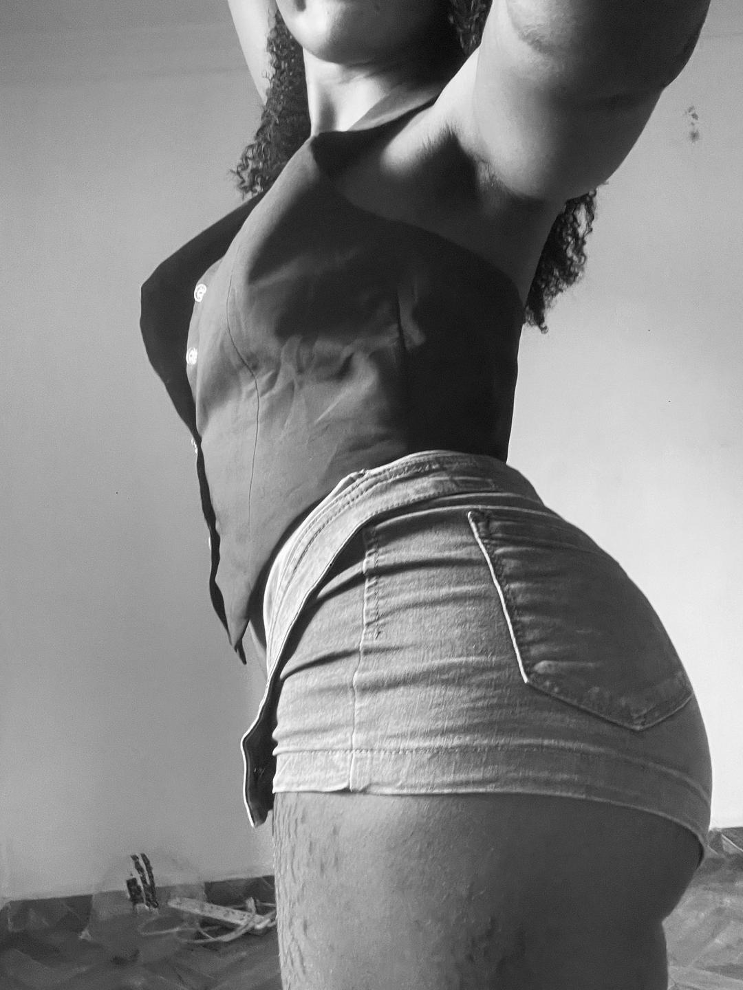 I hate Stretch marks ๐
โค๏ธ love or like ๐