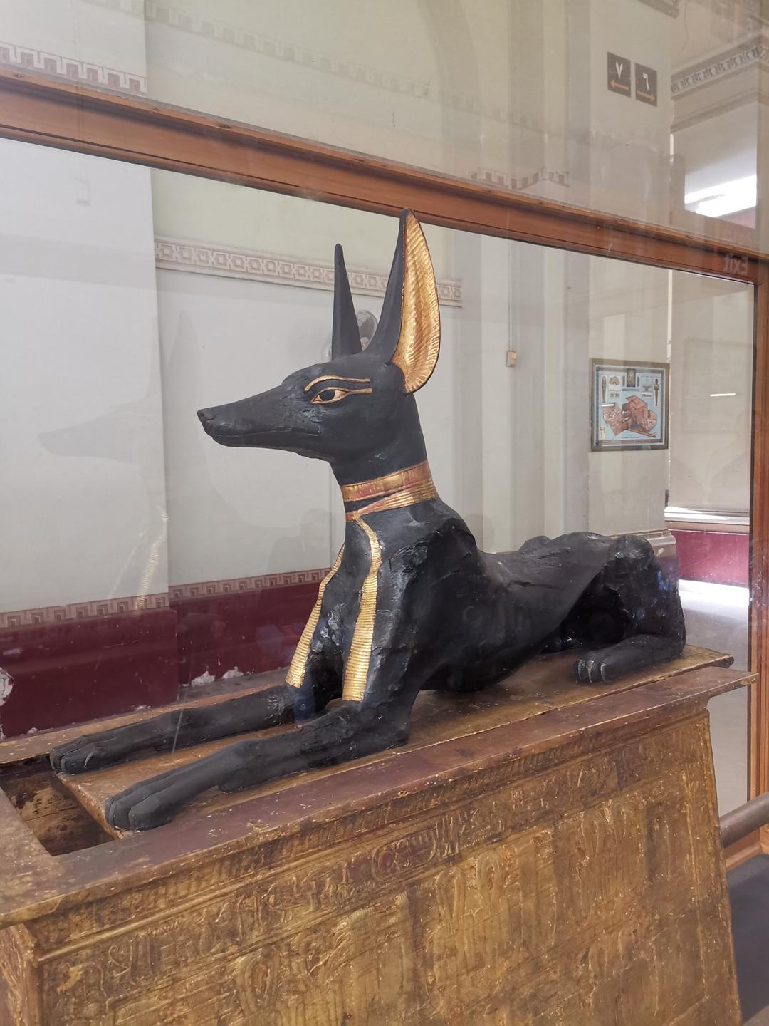 I saw this statue when I visited Egypt... Was there really a dog like this? Or is it a mythical figure that was turned into a sculpture? ๐