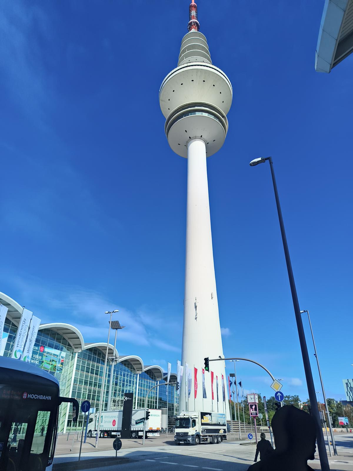 Wir sind hier in Deutschland, kommen Sie auch?