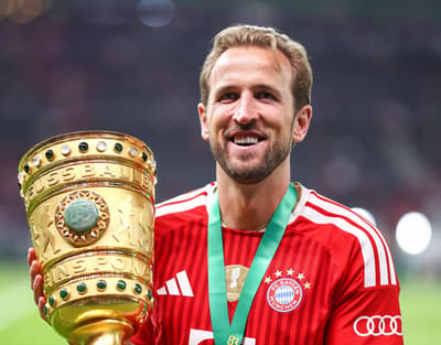 🚨 Harry Kane decides NOT to reply to Lamine Yamal words about Ballon d’Or: “I don't want to talk a lot about myself. I talk on the pitch. Everyone is different”.

“Lamine Yamal had a great season, Michael Olise as well. The Ballon d'Or is not in my hands”, says via AZ Strasser.