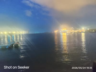 深圳盐田港夜景。