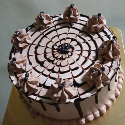 who love cake 🎂