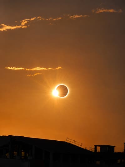 Today’s solar eclipse🌒