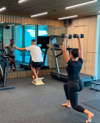 Gym time 🧬🛗
