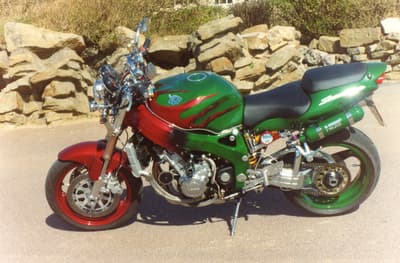 was looking at my old bike and thinking it's time to build a new one, I'm bored of stock machines, one last beast in the old skool style