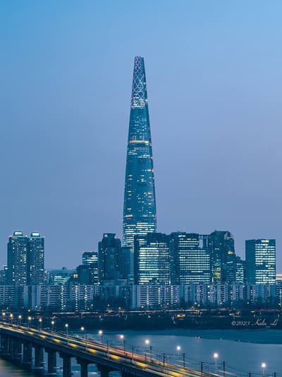 6.Lotte world tower 555 meters seoul siuth korea
