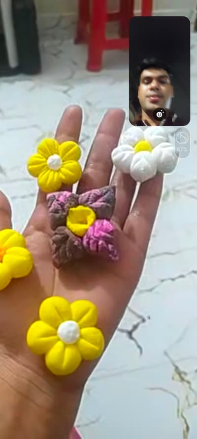 today play small life 😁 flower me make